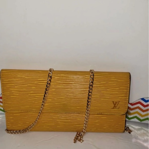 Soldddddd🤪 - Picture 2 of 11